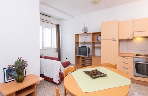 Loviste Apartment | Apartment Ivona (35247-A2) - Loviste