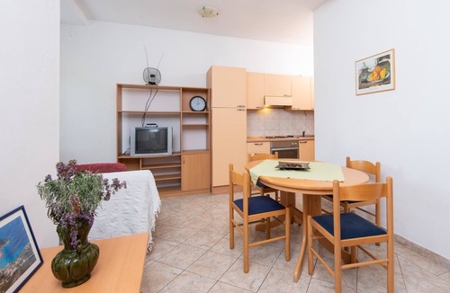 Loviste Apartment | Apartment Ivona (35247-A2) - Loviste