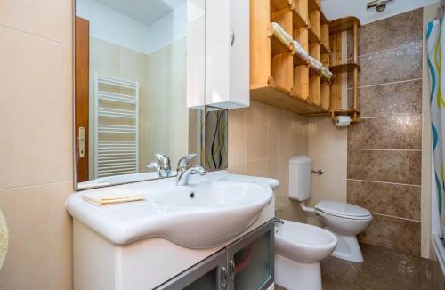 Njivice Apartment | Apartment Jakovac by El-Pi Tours