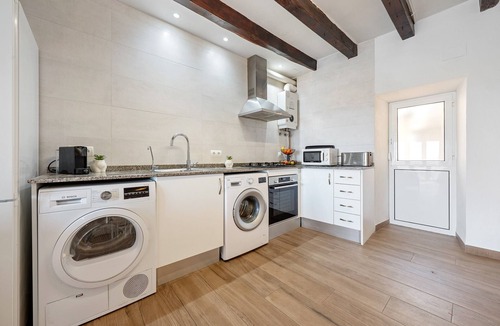 Costa Dorada Apartment | Apartment 'Jb' with Sea Views, Wi-Fi and Air Conditioning