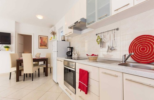 Cizici Apartment | Apartment Josip 1 with Terrace
