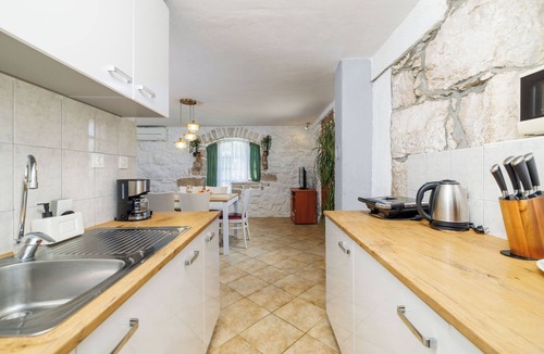 Plomin Apartment | Apartment Josip (70212-A1) - Plomin