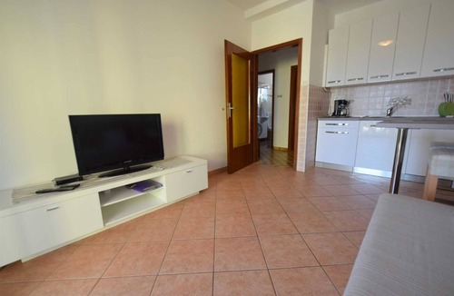 Milcetici Apartment | Apartment Josipa 5 with Terrace