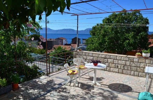 Gradac Apartment | Apartment Jozo - 150 m from pebble beach: A2(2) - Gradac, Riviera Makarska, Croatia