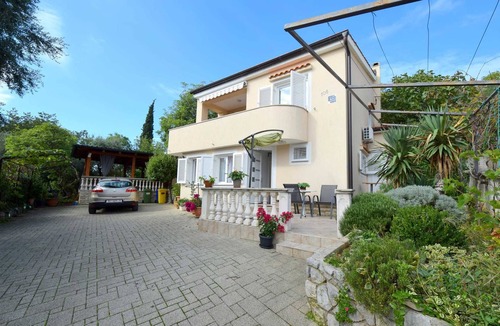 Cizici Apartment | Apartment Julia 2 with Seaview