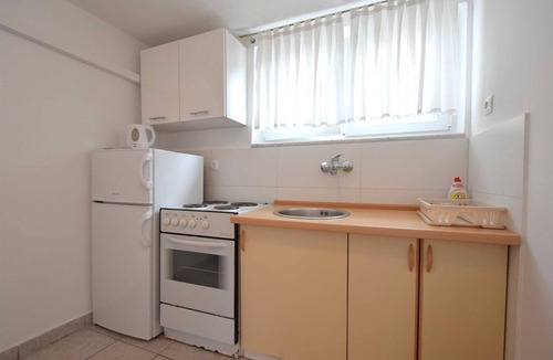 Cizici Apartment | Apartment Julia 3 with Terrace