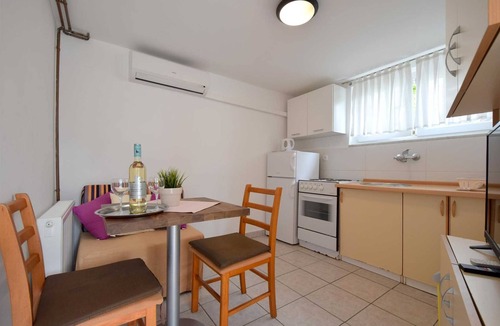 Cizici Apartment | Apartment Julia 3 with Terrace