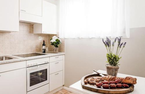 Ascona Apartment | Apartment Junior Suite-7 by Interhome