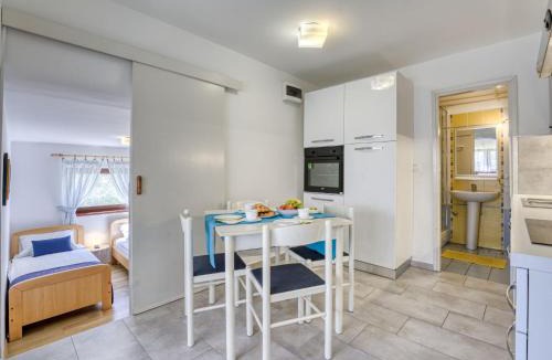 Njivice Apartment | Apartment Jurkovic-1 by Interhome