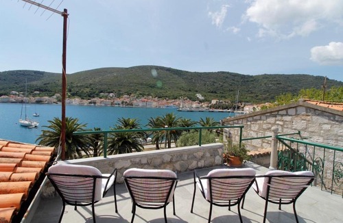 Cove Rogacic Apartment | Apartment Karlo Vis