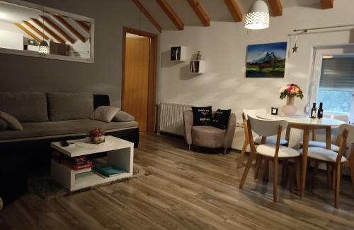 Catrnja Apartment | Apartment King