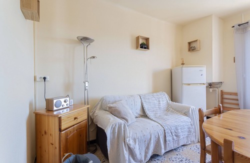 Banyuls-dels-Aspres Apartment | Apartment 'Les Albères' with Sea View, Wi-Fi and Air Conditioning