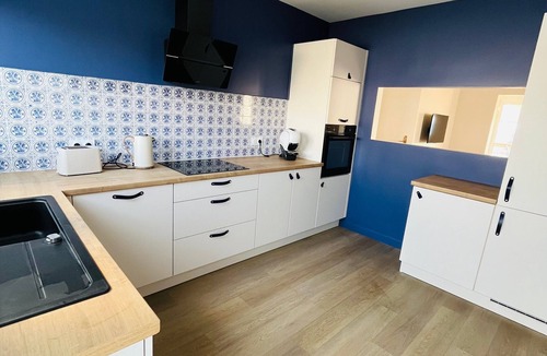 Chateau-d'Olonne Apartment | Apartment 'Les Sables Pailletés 10p' with Sea View, Private Terrace and Wi-Fi