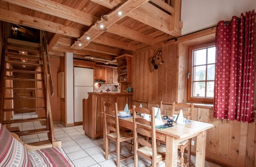 Sollieres-Sardieres Apartment | Apartment 'Le Monolithe' with Mountain View, Balcony and Wi-Fi