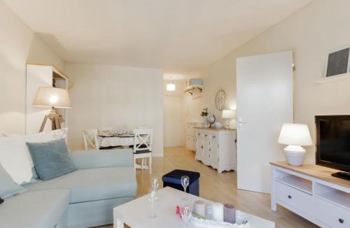 Tourgeville Apartment | Apartment l'Hermitage-2 by Interhome