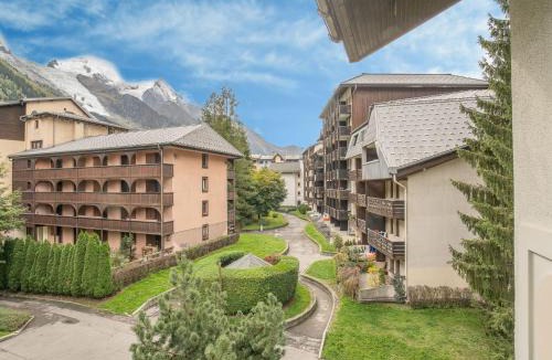 Chamonix City Centre Apartment | Apartment La Balme-1 by Interhome