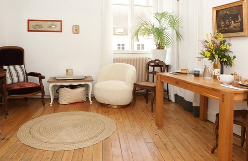 Senlis Apartment | Apartment La Bruyère - Central - Medieval Town