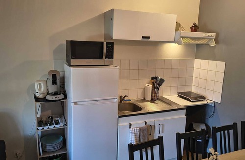 Yvre-l'Eveque Apartment | Apartment la cabane perchée sleeps 9