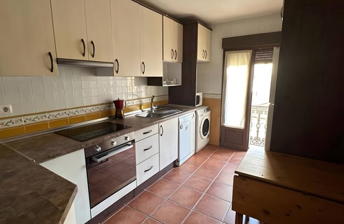 Riaza House | Apartment 'La Casa De Paloma En La Plaza' with Balcony and Wi-Fi
