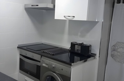 Abejar Apartment | Apartment 'La Casa Nueva' with Balcony, Wi-Fi and Air Conditioning