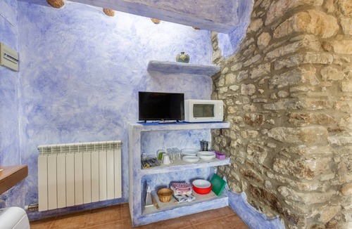 Bellestar House | Apartment 'La Coma' with Mountain Views, Private Pool and Wi-Fi