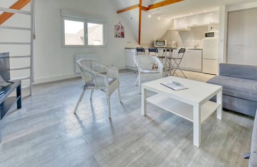 Pornichet Apartment | Apartment "La dune de sable Baguenaud" near the sea with Wi-Fi