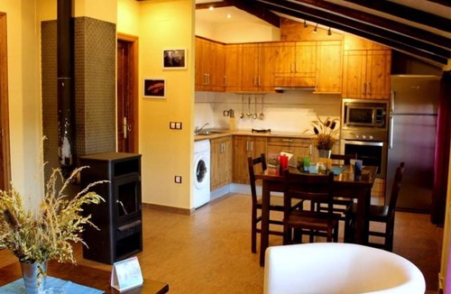 Biel Apartment | Apartment 'La Encina' with Mountain View, Shared Garden and Wi-Fi