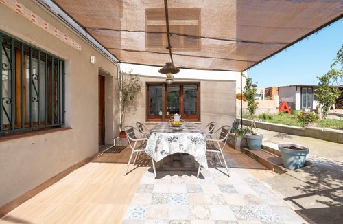 Riudecanyes Apartment | Apartment 'La Fabriqueta Loft' with Mountain View, Wi-Fi and Air Conditioning
