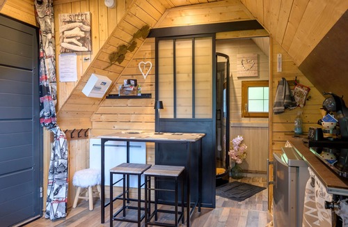 Granges-Aumontzey Cabin | Apartment 'La Marmotte' with Private Terrace