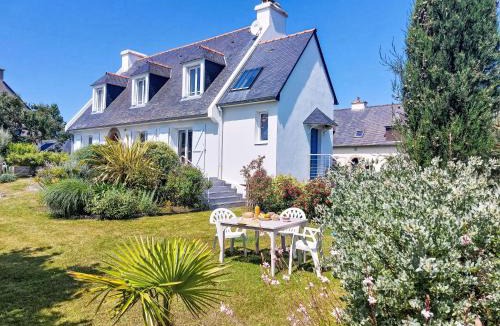 Cancale Apartment | Apartment La Note Bleue by Interhome