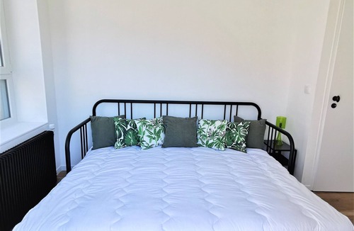 Villers-Semeuse Apartment | Apartment La Palette