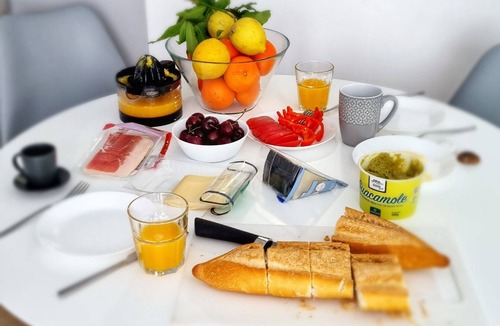 Grao de Gandia Apartment | Apartment 'La Pausa' with Balcony, Wi-Fi and Air Conditioning
