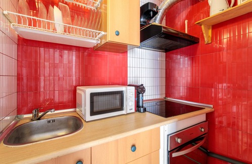 Alicante Apartment | Apartment 'La Torre' with Wi-Fi and Air Conditioning