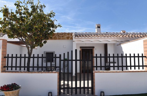 Sierra de Cazorla Apartment | Apartment 'La Teja 1' with Mountain View, Wi-Fi and Air Conditioning