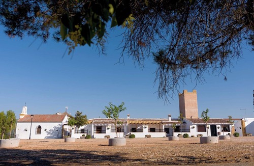 Beas de Segura Apartment | Apartment 'La Teja 6' with Mountain View, Wi-Fi and Air Conditioning