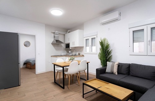 Andujar Apartment | Apartment 'La Victoria A 2 Hab' with Private Terrace, Wi-Fi and Air Conditioning