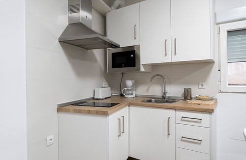 Andujar Apartment | Apartment 'La Victoria A 2 Hab' with Private Terrace, Wi-Fi and Air Conditioning