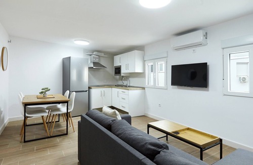 Andujar Apartment | Apartment 'La Victoria C' with Balcony, Wi-Fi and Air Conditioning
