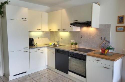Piazzogna Apartment | Apartment Lakeview La Marea by Interhome