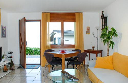 Piazzogna Apartment | Apartment Lakeview La Marea by Interhome