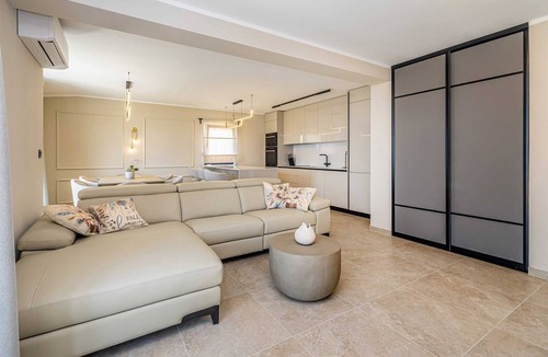 Omisalj Apartment | Apartment LAMAR with private pool and sea view