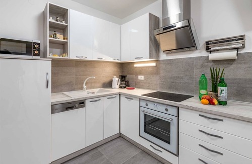 Jurandvor Apartment | Apartment Lana with mountain and sea view