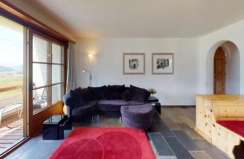 Zuoz Apartment | Apartment Larschigna