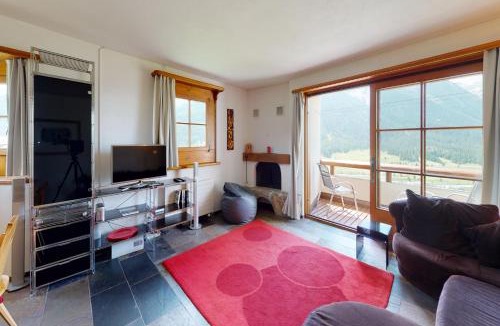 Zuoz Apartment | Apartment Larschigna
