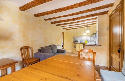 Bellestar House | Apartment 'Las Planeras' with Mountain Views, Shared Pool and Wi-Fi
