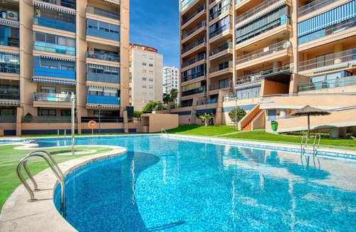 Villajoyosa Apartment | Apartment 'Las Terrazas' with Sea View, Wi-Fi and Air Conditioning