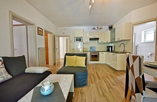 Nova Vas Apartment | Apartment Laura A with shared pool