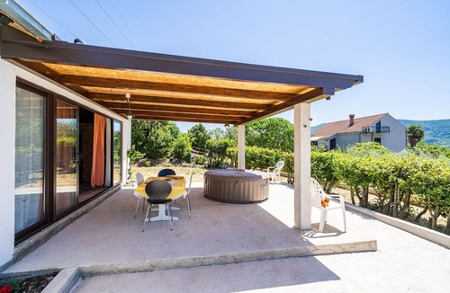 Lovorno Apartment | Apartment Laurel Leaf - Three Bedroom Apartment with Terrace