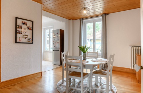 Thann House | Apartment Le 47: Spacious Holiday Home with Wi-Fi in Alsace