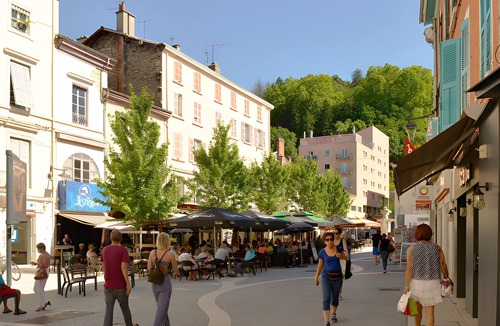 Bourgoin-Jallieu Apartment | Apartment 'Le Ciné' - Easy Life' with Wi-Fi